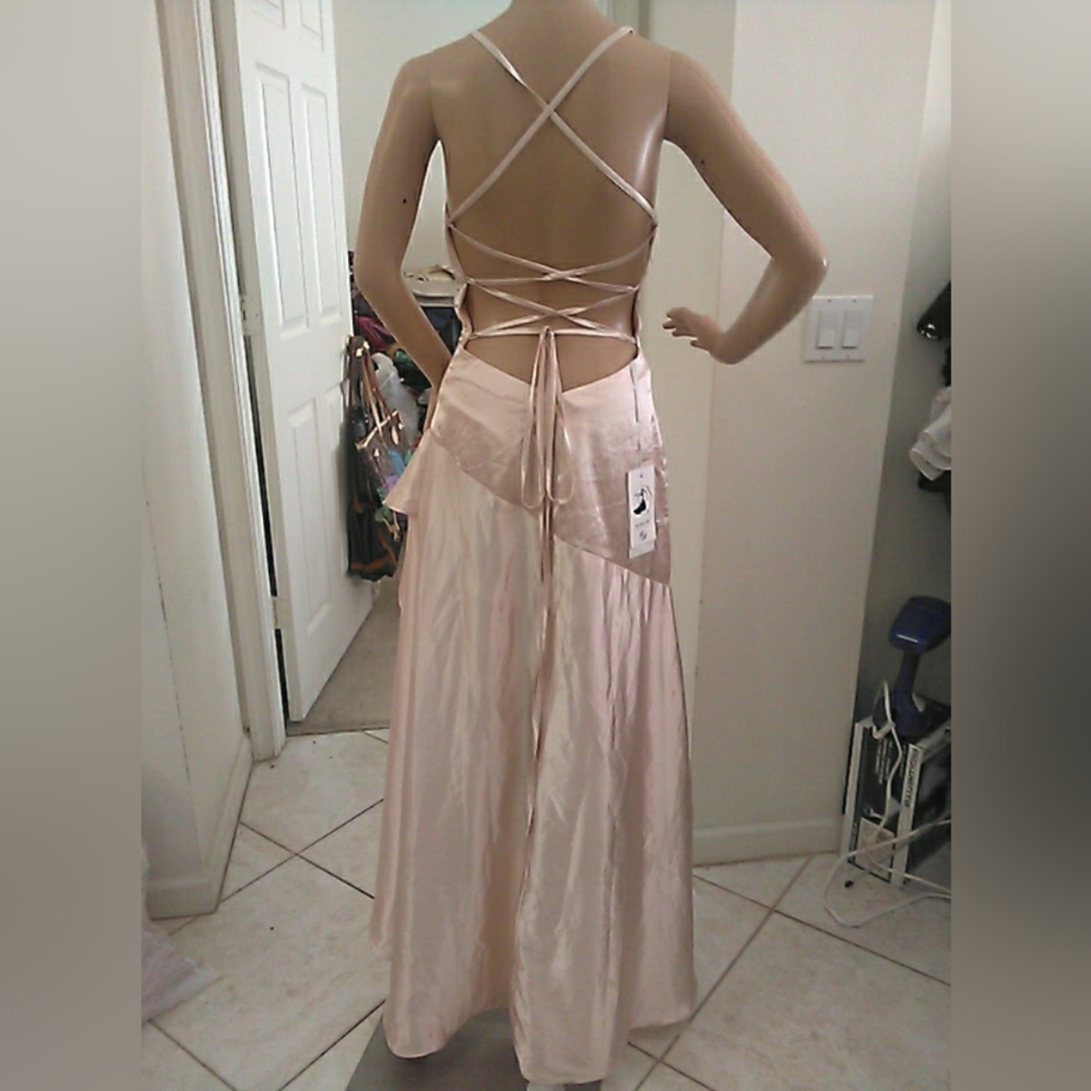 NWT GORGEOUS SATIN DRESS/GOWN BY MU XIANG CHEN Elegant Asymmetrical SZ. 4